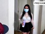 me cojo al amigo de mi hermano mientras estamos solos. me hace gritar de placer 2/16