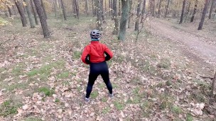 On a bike ride I need to piss, I take a shortcut in the forest and take off my pants