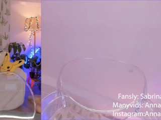 creamy pussy enjoys vibes