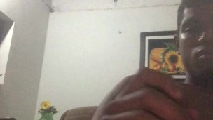 Quede solo en casa y toca hacerse una deliciosa paja 💦