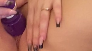 hot blonde wife plays with pusyy infront of hubby