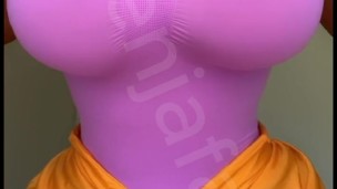 Do you like this color on me?