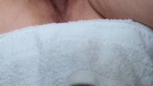 Mi masturbo pensandovi