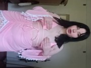 A sexy dance in front of the camera.