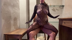 I tie up and submit my lover with sexy lingerie and he cums on my body