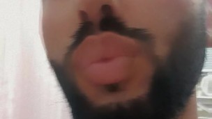 BIGGEST LIPS ON THE PLANET HOTTEST BOY OF USA BEVERLY HILLS HUGE 10 INCH BLACK COCK
