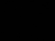 Sie dehnt ihre FOTZE mit einem aufblasbaren DILDO bis sie offen steht! Ihre MUSCHI ist richtig nass! 16/16