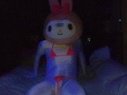 暗闇で淫らに映えるマイクロビキニ！マイ○ロディ(♂️)が暗闇でオナニーしてみた💡腰ガクガクしながらイクとこ見てて…💓【サ○リオドピューロランド】【ハロウィン】 - Screenshot 1 of 16 - HD