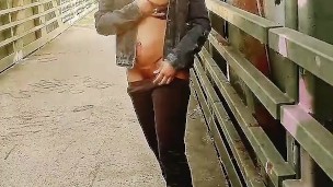 NEW YORK CITY OUTSIDE PUBLIC SOLO FEMALE COSPLAY WALKING NUDE