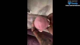 Ненасытная студентка опустошает мои яйца глубоким минетом. А твоя девушка так умеет?