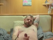 Bedtime fun - Screenshot 2 of 16 - Fast Handjob