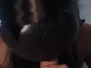safada masturbando o Wellington Prado e fazendo um boquete profundo no pau grande 11/16