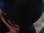 safada masturbando o Wellington Prado e fazendo um boquete profundo no pau grande 15/16