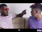 Ebony de Colombia súper culona se folla a 2 mejores amigos gays 6/16