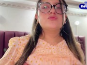 Jovencita de 18 años hambrienta de semen es follada sin condón.