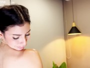 WILD GIRL LOVES TO BE WITH A LOT OF OIL AND FUCK VERY HARD