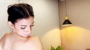 WILD GIRL LOVES TO BE WITH A LOT OF OIL AND FUCK VERY HARD