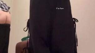 試着室で即イキオナニー//目の前でイチャイチャしてるカップルがいて…ムラムラしたの(_ _)