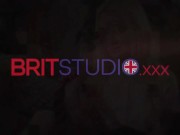 Horny Nurse Sucks Cock At The Gloryhole 1/16