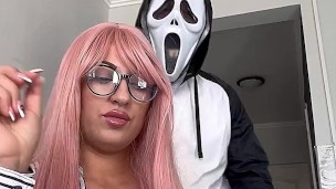 guy with a scream mask sucks the secretary's dick