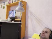 мальчие дрочит