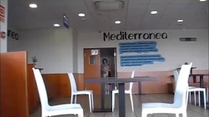 Pornsonick exhibicionista enseña tetitas cuito en aparcamiento