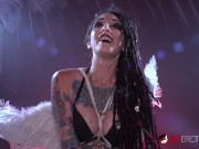 Fully tatted chick rides a sex toy while talking about her tattoos 10/16