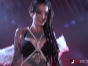 Fully tatted chick rides a sex toy while talking about her tattoos 9/16