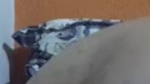 Doida para levar uma boa gozada nos meus peitos