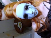 Mi hermanastro mayor me acompaña a pedir caramelos 12/16