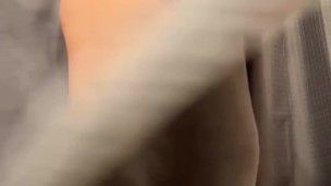MILF Quickly Flashes Her Body From Underneath a Towel! Onlyfans Snookybaby28