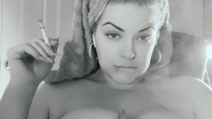 Cum enjoy a smoke after the shower with me