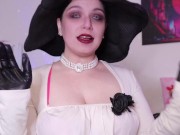 Cosplaying as Lady Dimitrescu 3/16