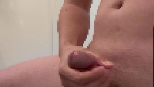 【30代3児の父】毎日抜くと決めたから…家族の寝てる間にサクッと射精