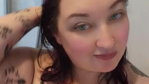 Lonely shower who wants to join