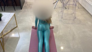 Jerking my pussy off in this spandex suit.