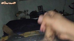 Me masturbo pensando en sus ricas tetas....