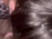 Chupando e babando na pica bem gostoso