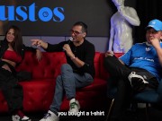 Sara Blonde se folla a un fan de verga ENORME mientras su esposo CORNUDO mira - Juan Bustos Show - Screenshot 7 of 16 - Interview