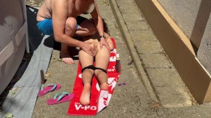 Amateur Latina Massage from the Pool Boy in Public almost caught by the neighbors