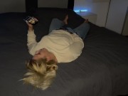 Selbstbefriedigung porno schauen multiple Orgasmen zittern stöhnen Klitoris feuchte Muschi sex 10/16