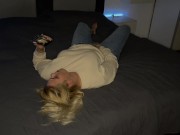 Selbstbefriedigung porno schauen multiple Orgasmen zittern stöhnen Klitoris feuchte Muschi sex