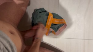 Jerking off in the bathroom. Huge cumshot!