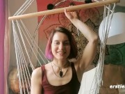 Ersties - Flora gibt Veronica in diesem JOI-Video lustvolle Orgasmus-Anweisungen 15/16