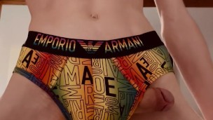 Horny twink playing with his cock😈