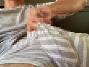 【素人オナニー】接写でイケメン既婚男子がデカチン手コキ射精 - Screenshot 9 of 16 - Moaning