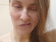 CUSTOM VIDEO WITH GOLDEN RAIN IN HOTEL SHOWER