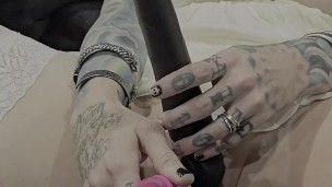 Watch me Masturbate Until I Squirt!