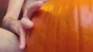 Skinny tatted boy carving & fucks a pumpkin