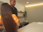 Culona colombiana follada duro por una enorme BBC despues de un masaje con aceite - Boris Jackson